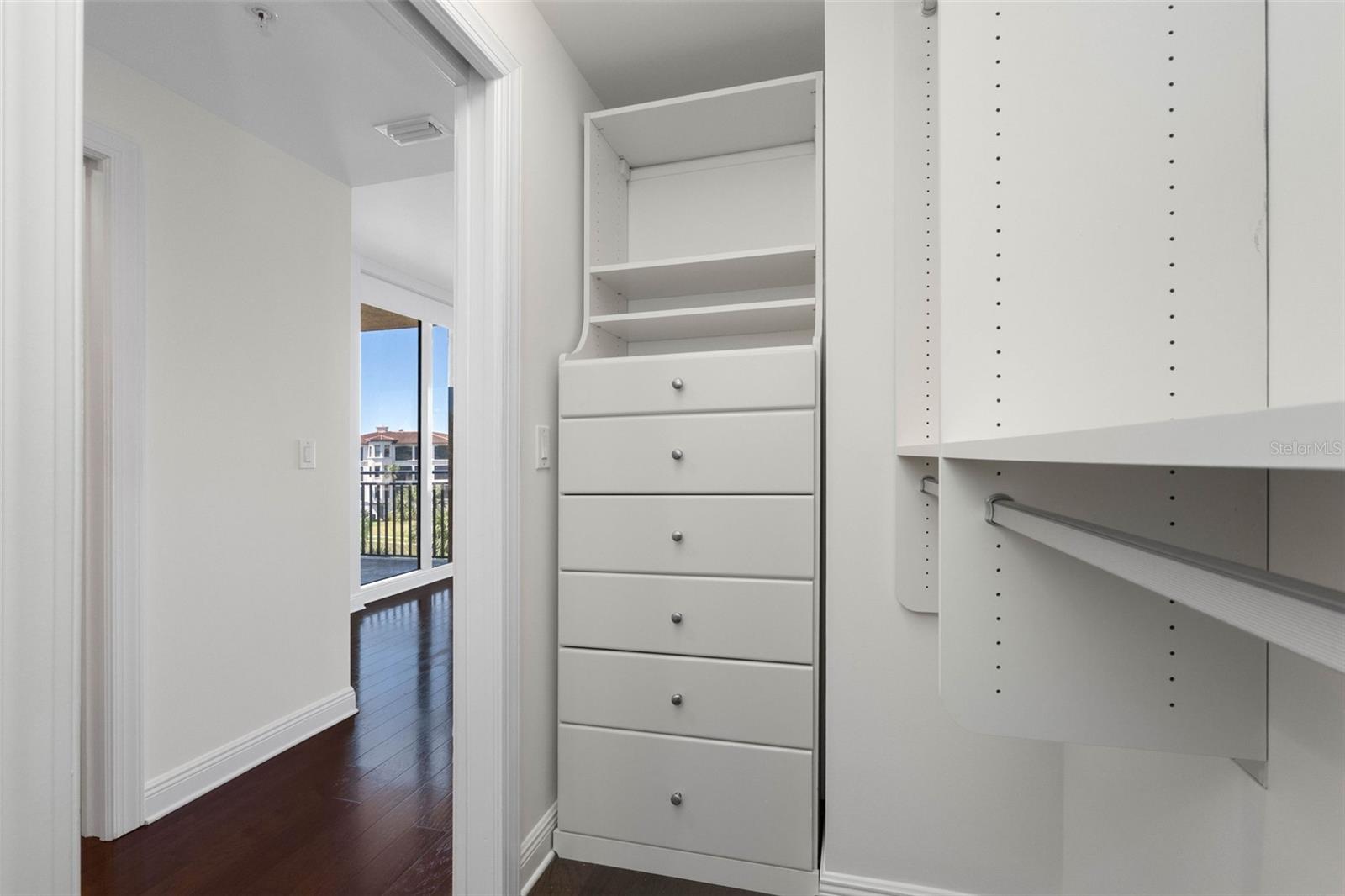 CASTILLO AT WESTSHORE YACHT CL - Residential