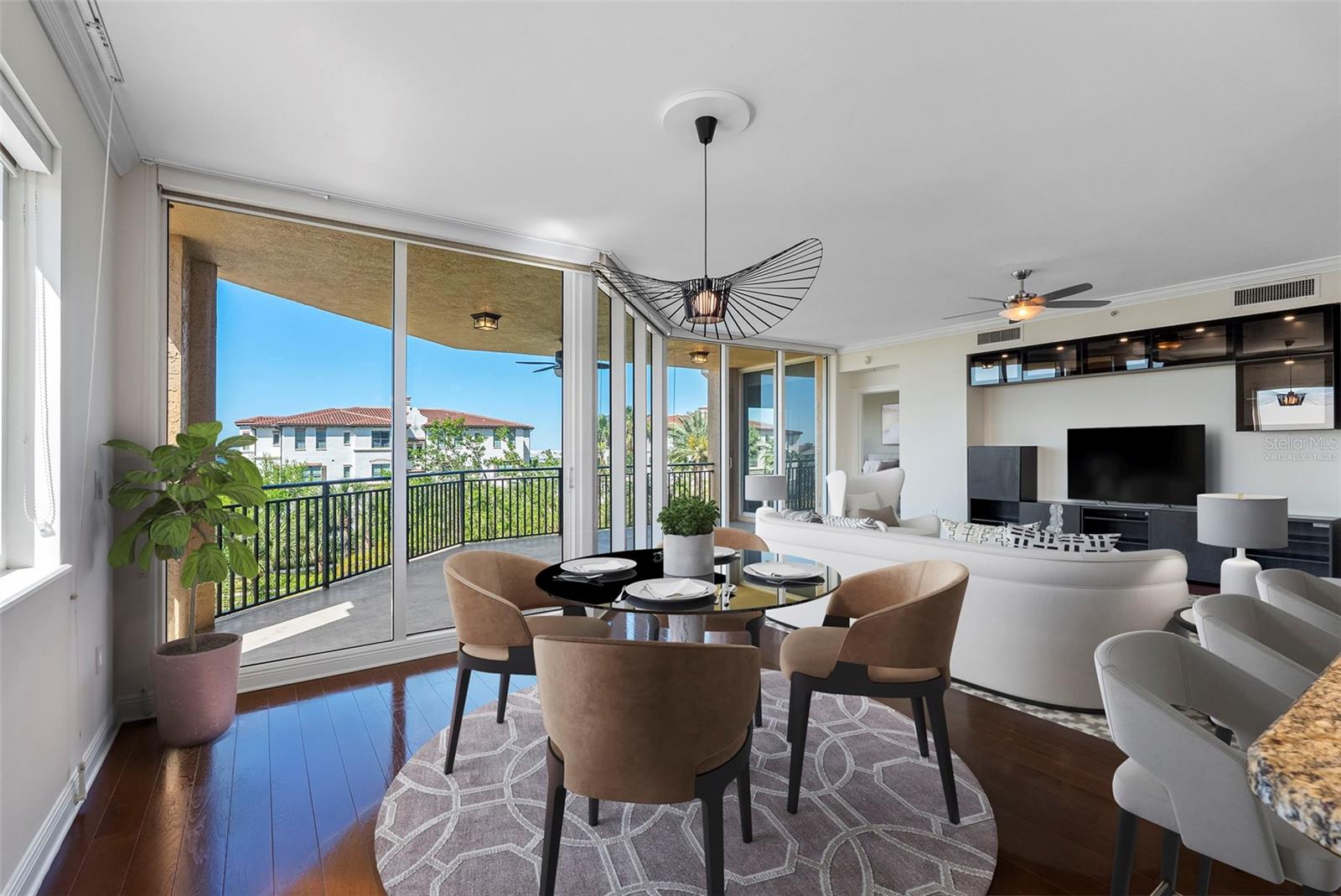 CASTILLO AT WESTSHORE YACHT CL - Residential