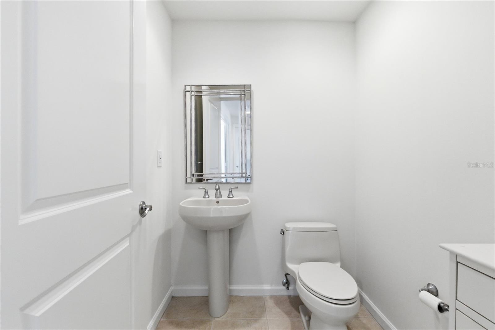 CASTILLO AT WESTSHORE YACHT CL - Residential