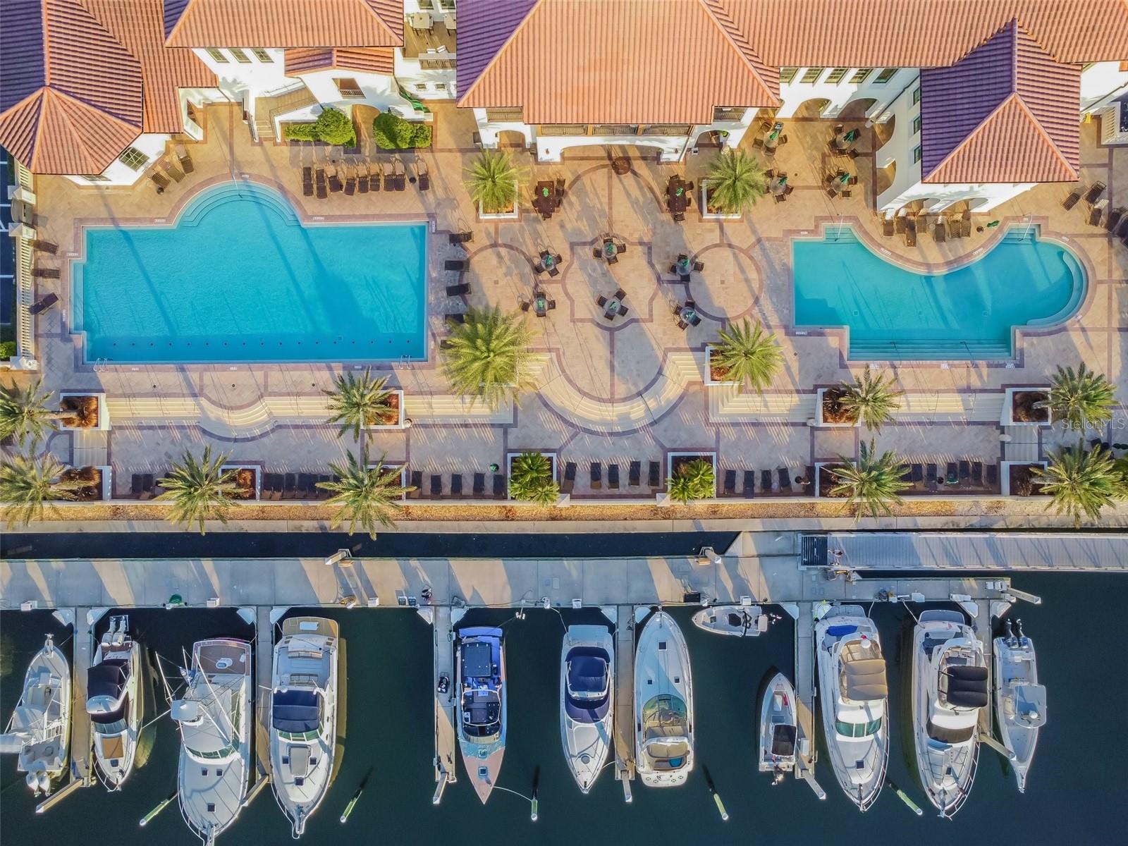 CASTILLO AT WESTSHORE YACHT CL - Residential