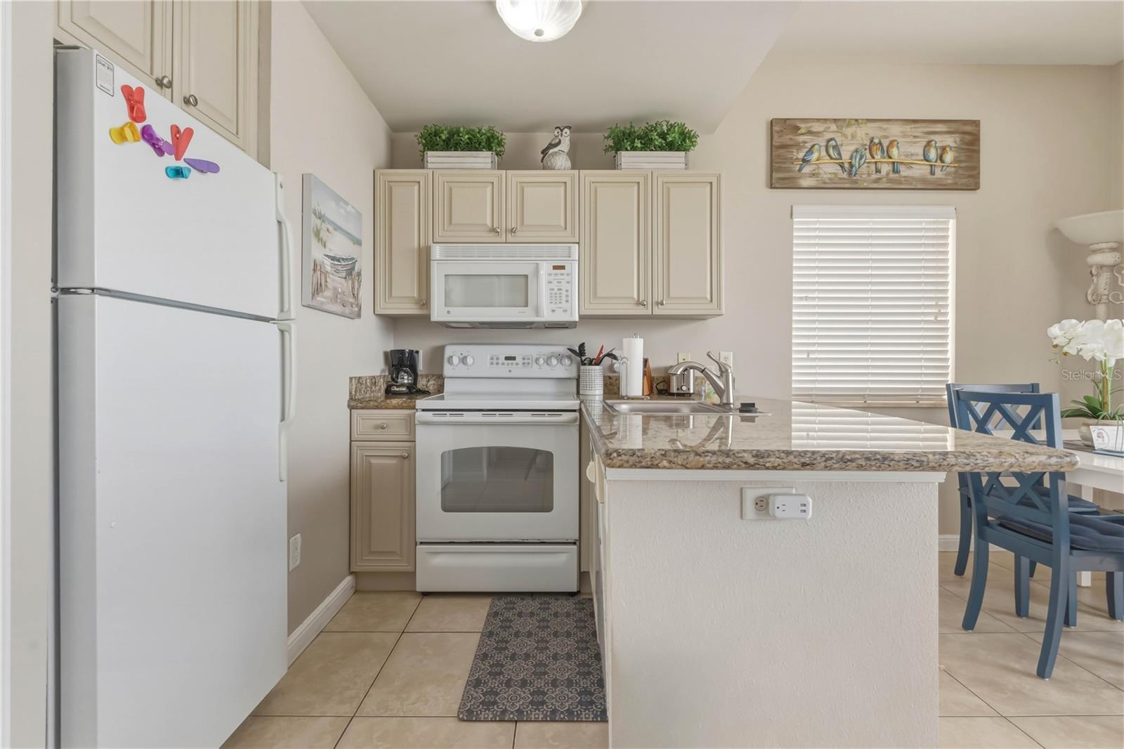 BOCA CIEGA RESORT & MARINA CONDO - Residential