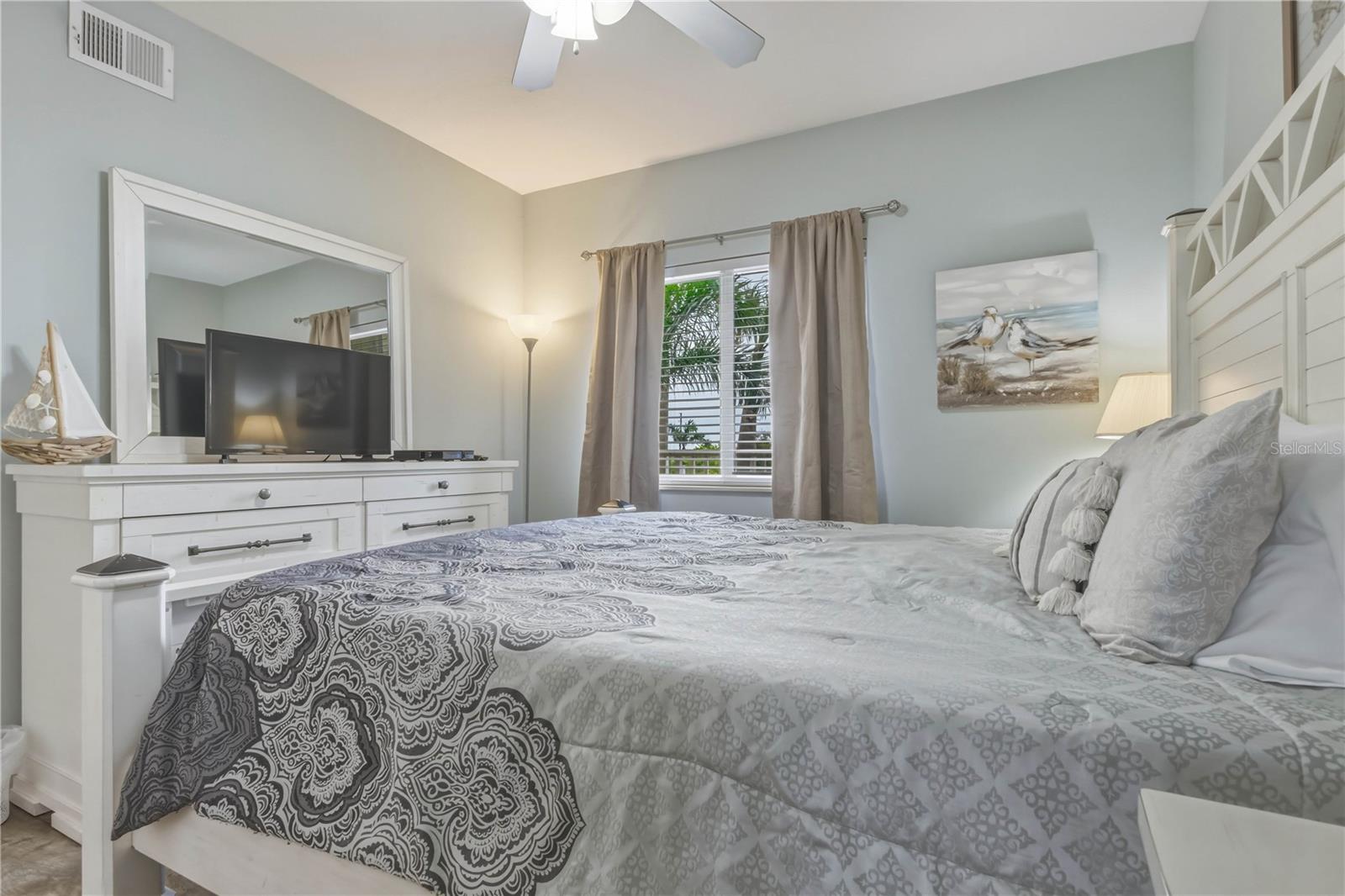 BOCA CIEGA RESORT & MARINA CONDO - Residential
