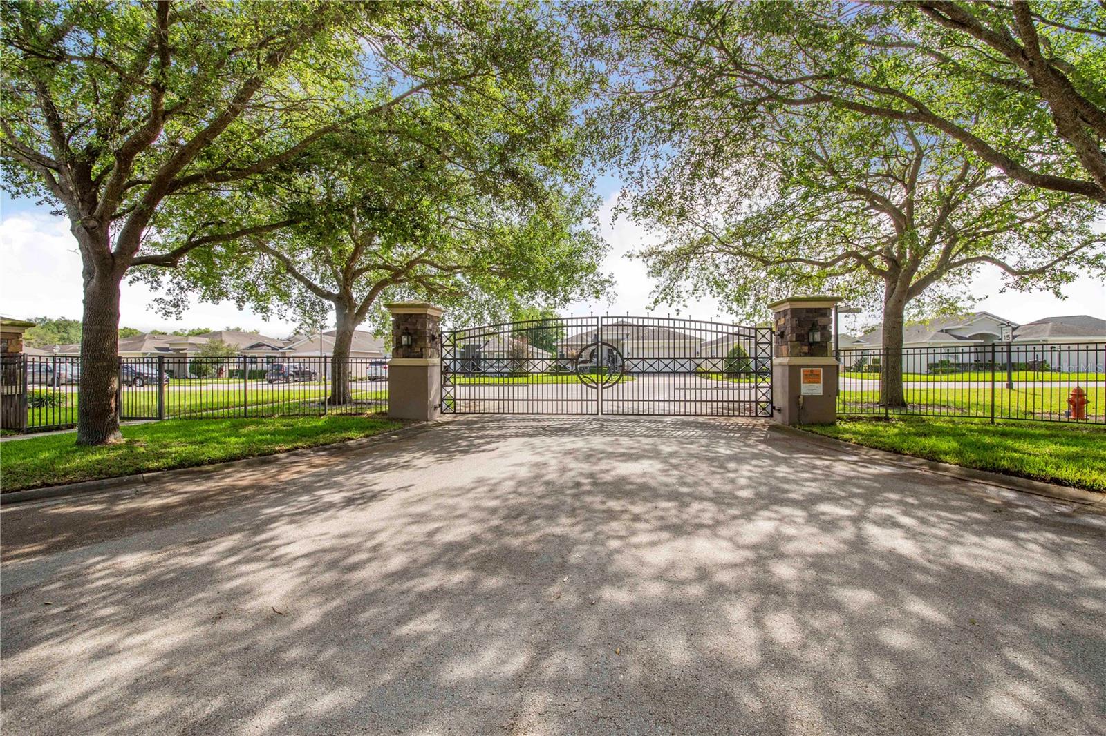 HALLAM PRESERVE EAST - Residential