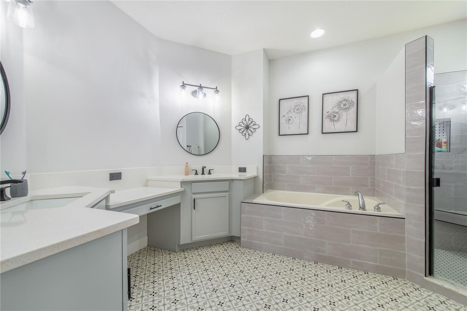 HALLAM PRESERVE EAST - Residential