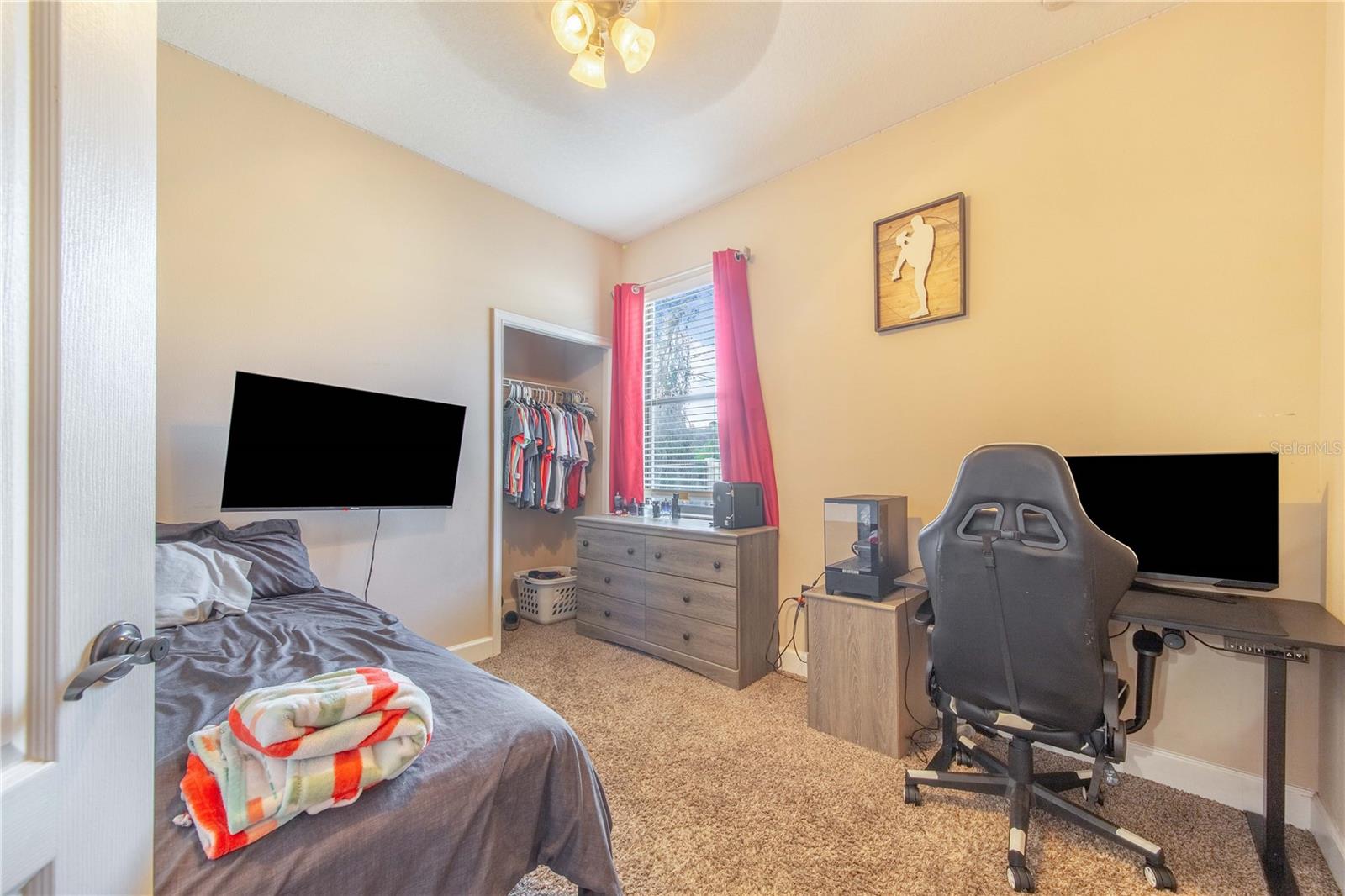 HALLAM PRESERVE EAST - Residential