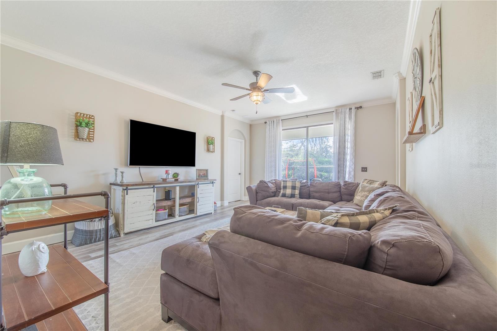 HALLAM PRESERVE EAST - Residential