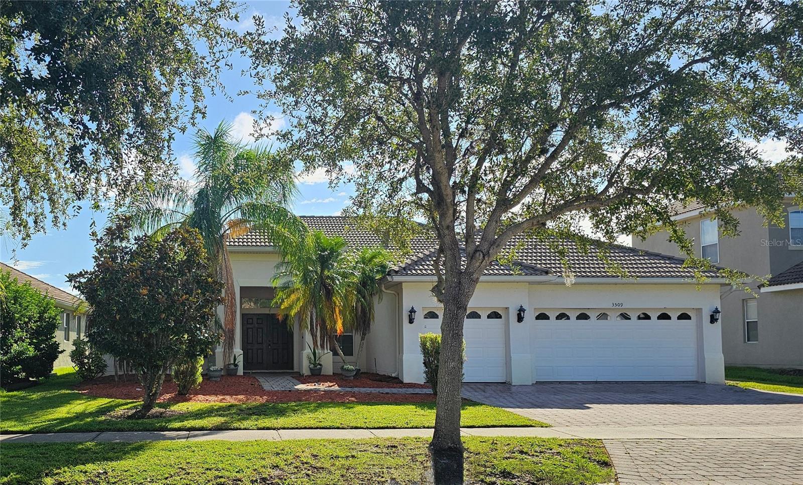A luxurious resort lifestyle could be yours with this spacious 3 bedroom, 2 bath home in the desirable Bellalago Community. Enjoy the breathtaking water views from your screened lanai and throughout this canal front home that also provides for direct access to Lake Tohopekaliga, a premier fishing lake, from your own back yard. The open concept design with an additional flex/office space off the main area is ideal for entertaining, remote work and comfortable living. The Bellalago community offers a secure, amenity rich lifestyle with a 24 hour guarded gate, state of the art amenity centers, resort style pools, dog park, tennis basketball, playgrounds, fishing pier and boat dock just to name a few. Also close to shopping, dining, Valencia College and top rated schools.