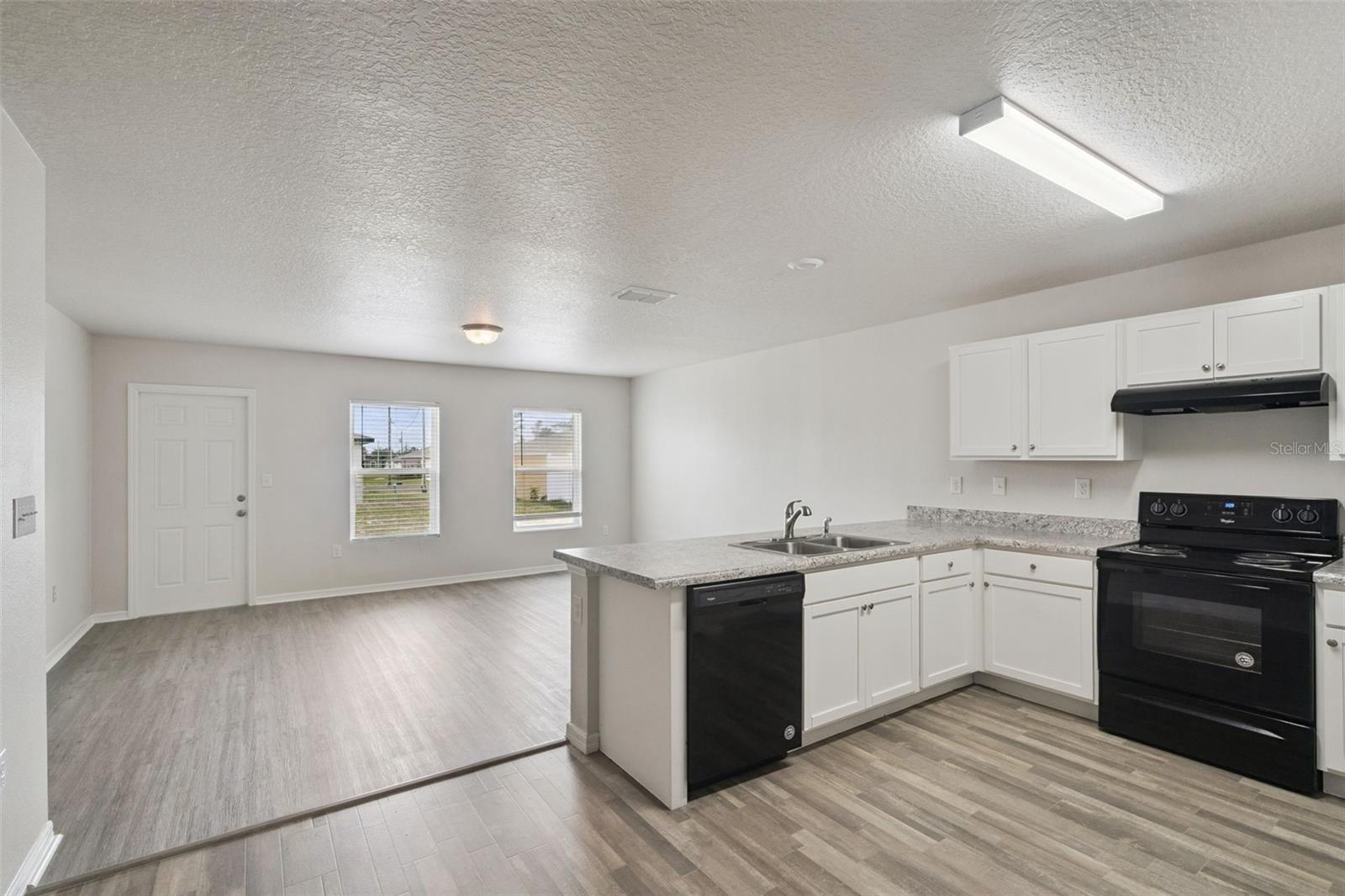 208 GLADIOLA COURT
