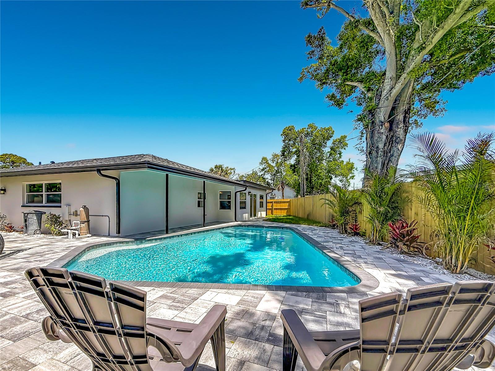 LAKEWOOD ESTATES SEC A - Residential