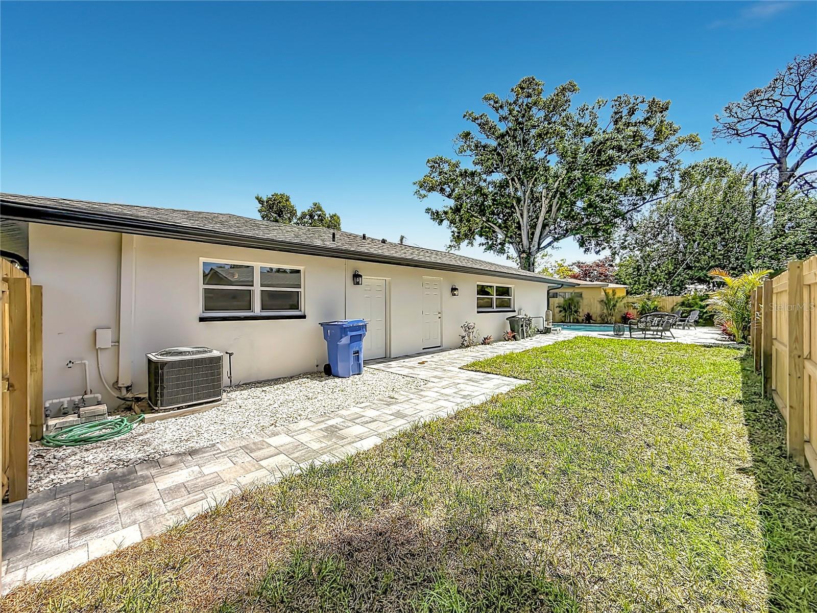 LAKEWOOD ESTATES SEC A - Residential