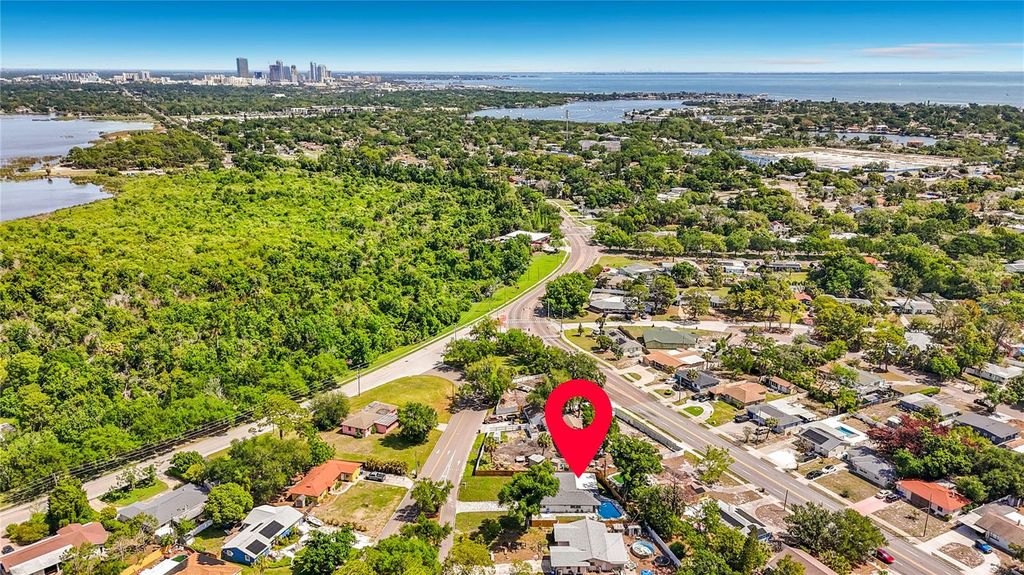 Photo of 910 Alcazar Way S, St Petersburg, FL 33705 (MLS # TB8498584)