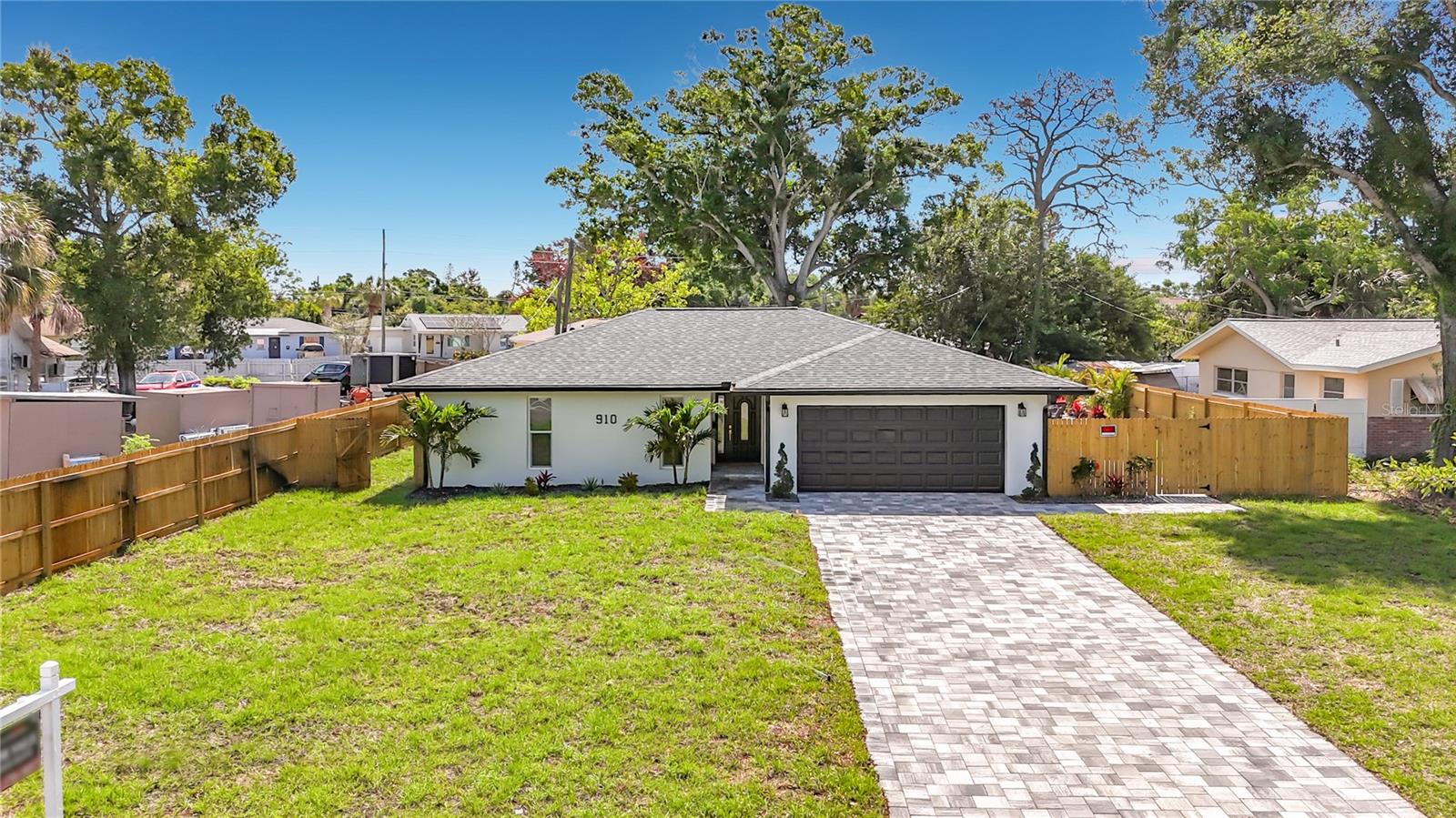 LAKEWOOD ESTATES SEC A - Residential