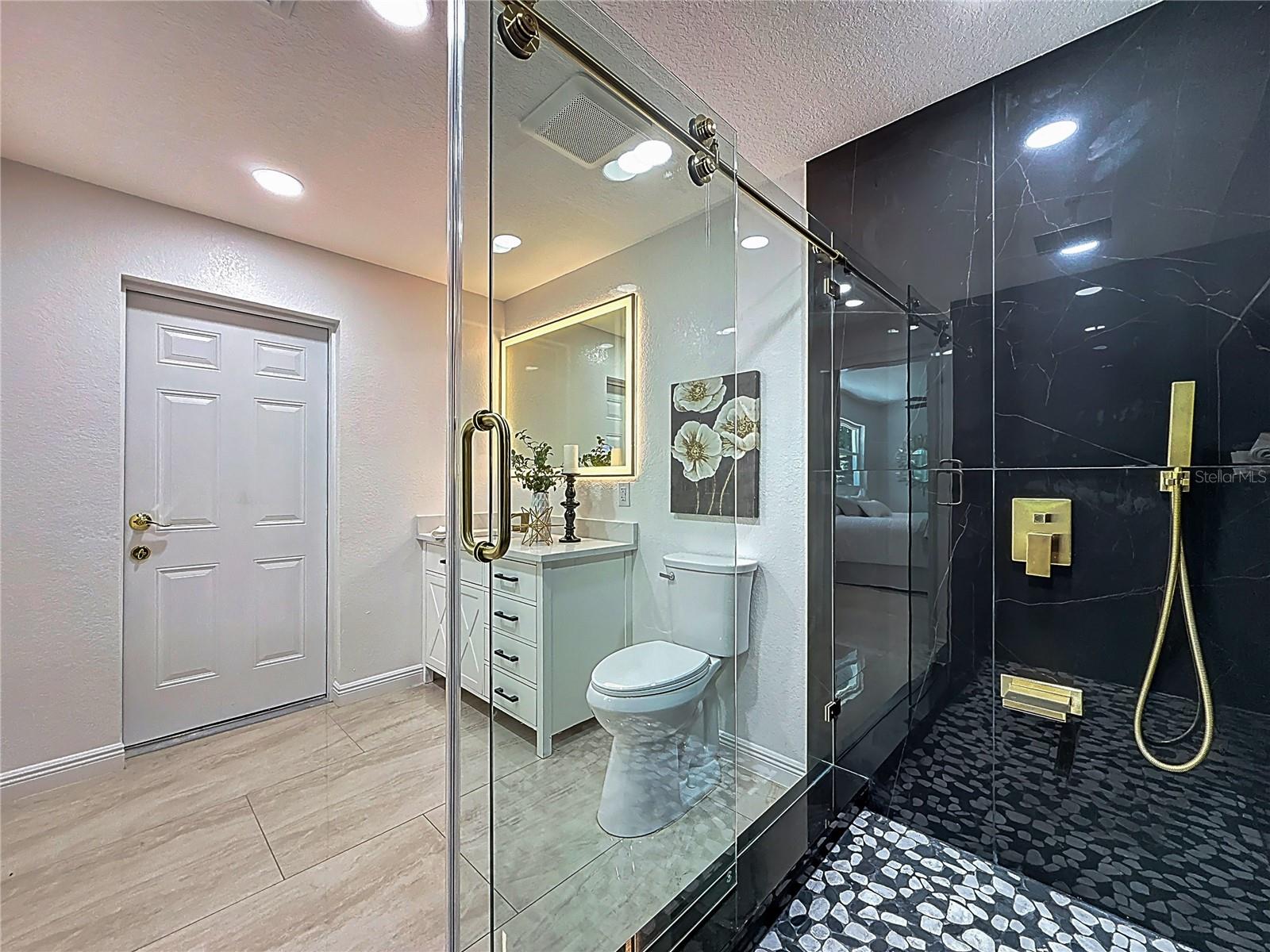 LAKEWOOD ESTATES SEC A - Residential