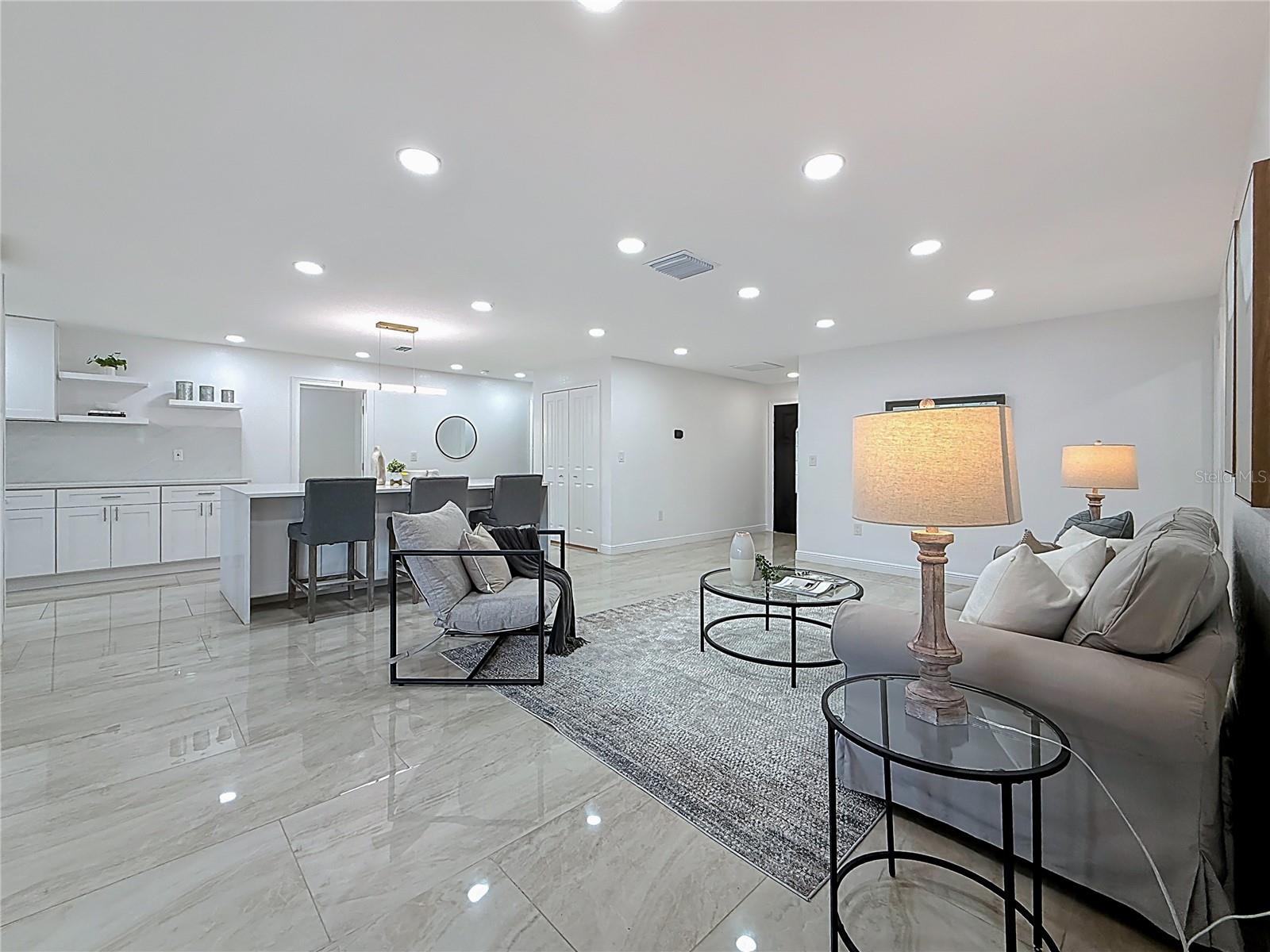 LAKEWOOD ESTATES SEC A - Residential