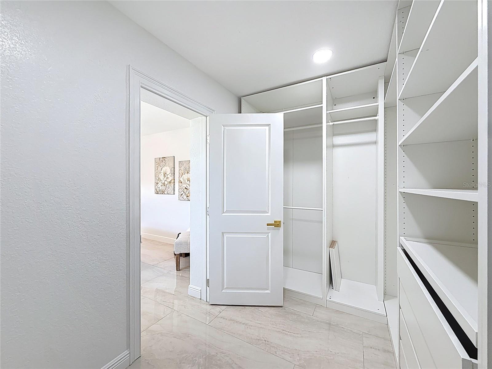 LAKEWOOD ESTATES SEC A - Residential