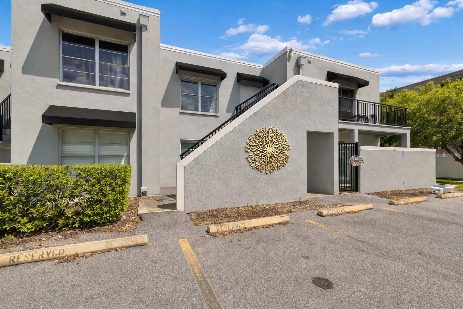 ARRAWANA PARK A CONDO - Residential