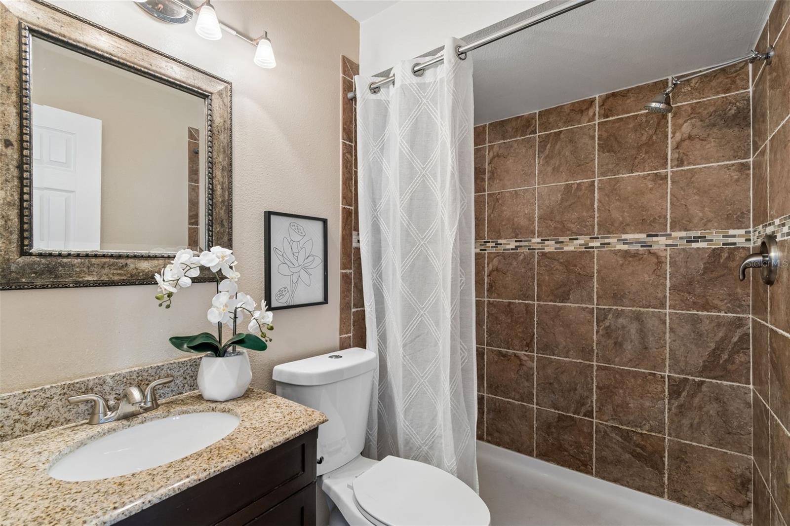 ARRAWANA PARK A CONDO - Residential