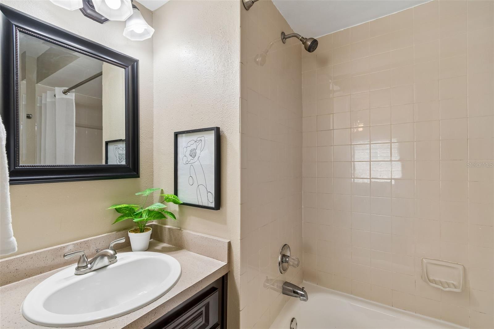 ARRAWANA PARK A CONDO - Residential