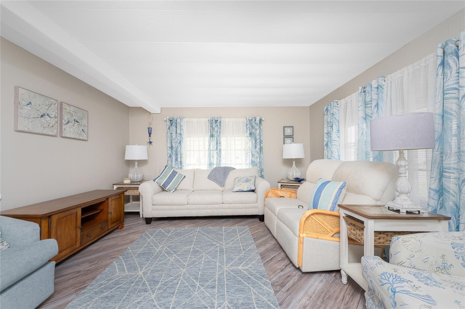 HOLIDAY PARK - Residential