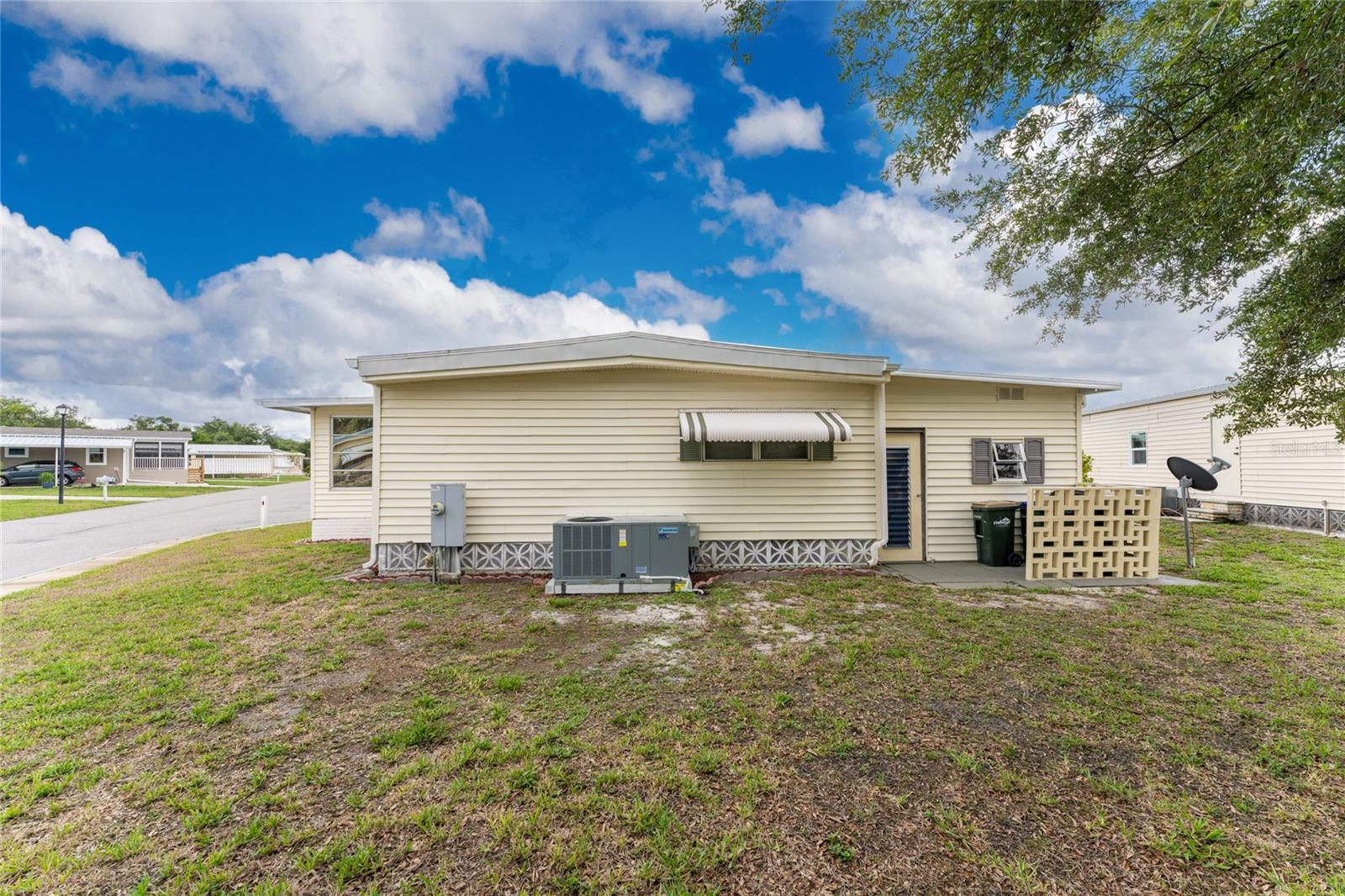 HOLIDAY PARK - Residential