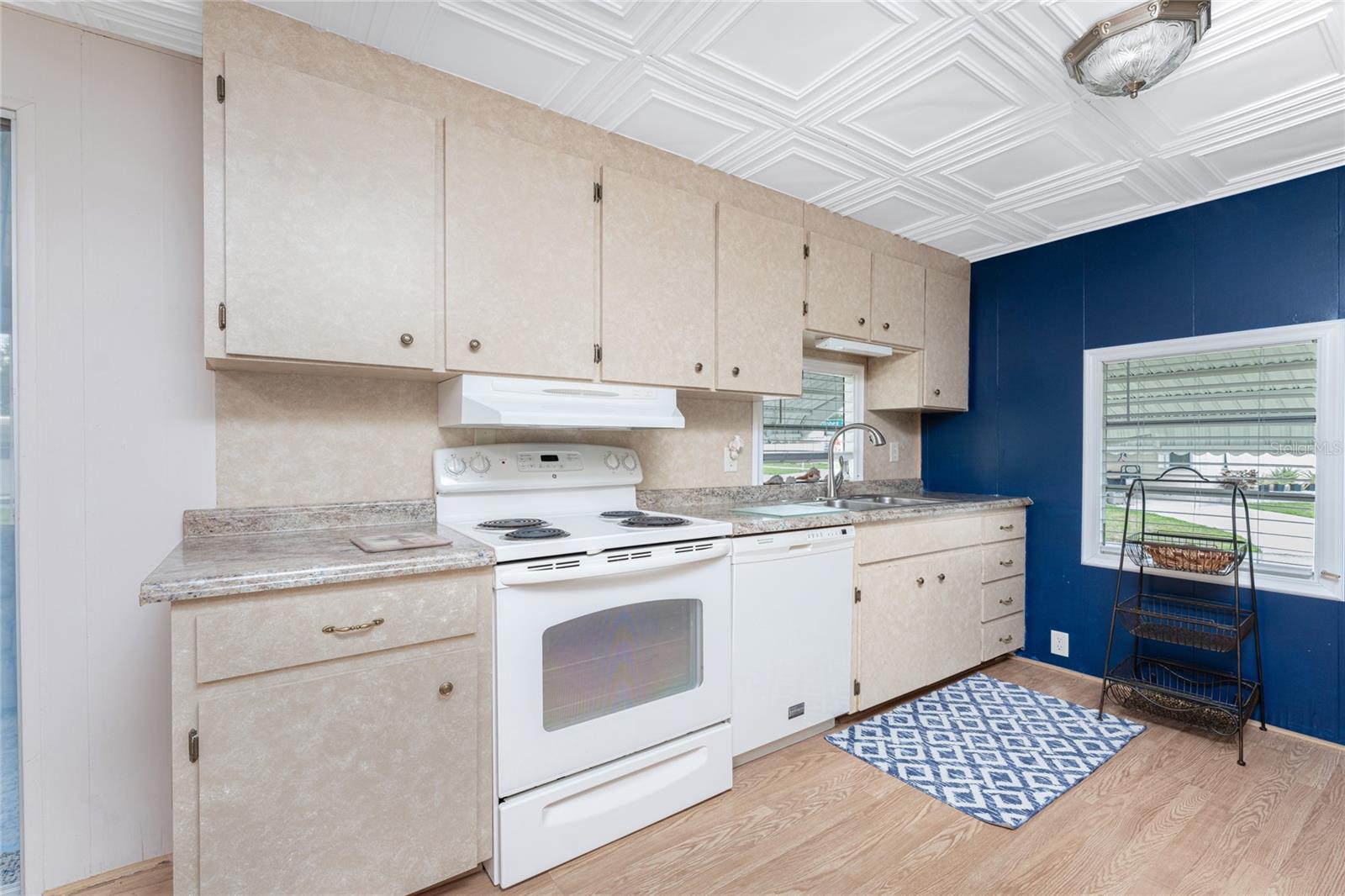 HOLIDAY PARK - Residential