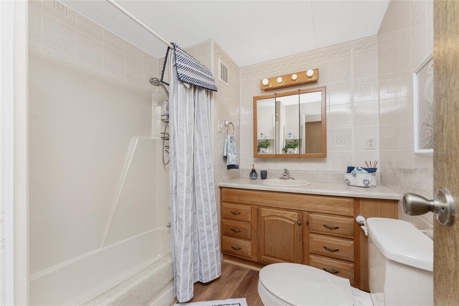 HOLIDAY PARK - Residential