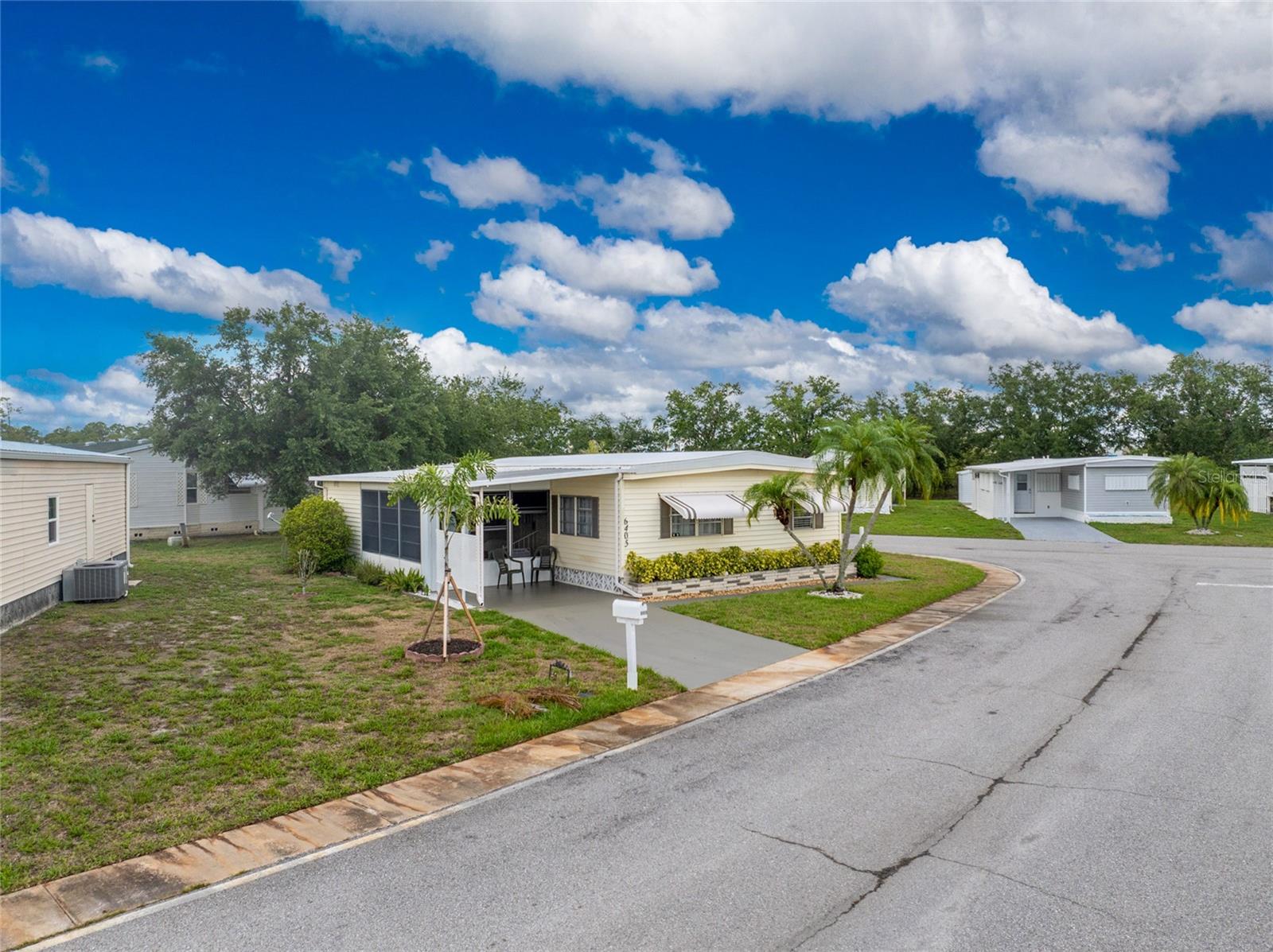 HOLIDAY PARK - Residential