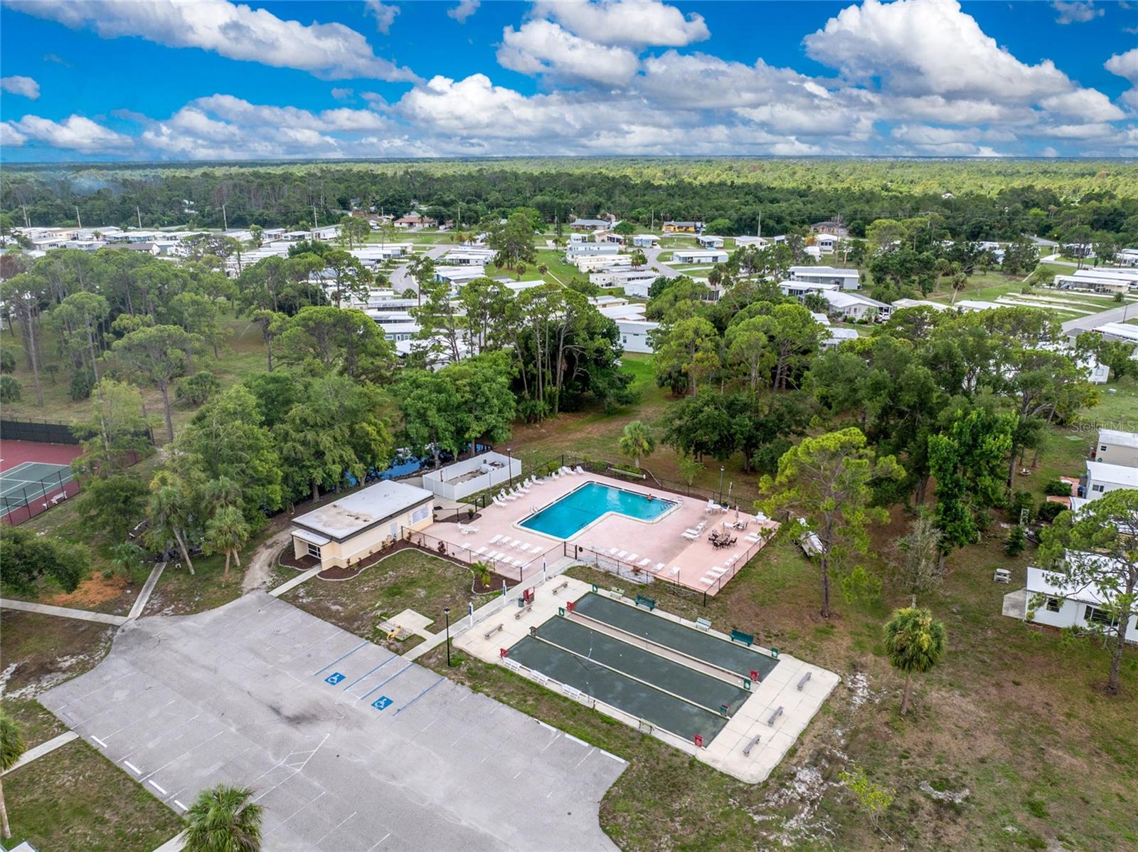 HOLIDAY PARK - Residential