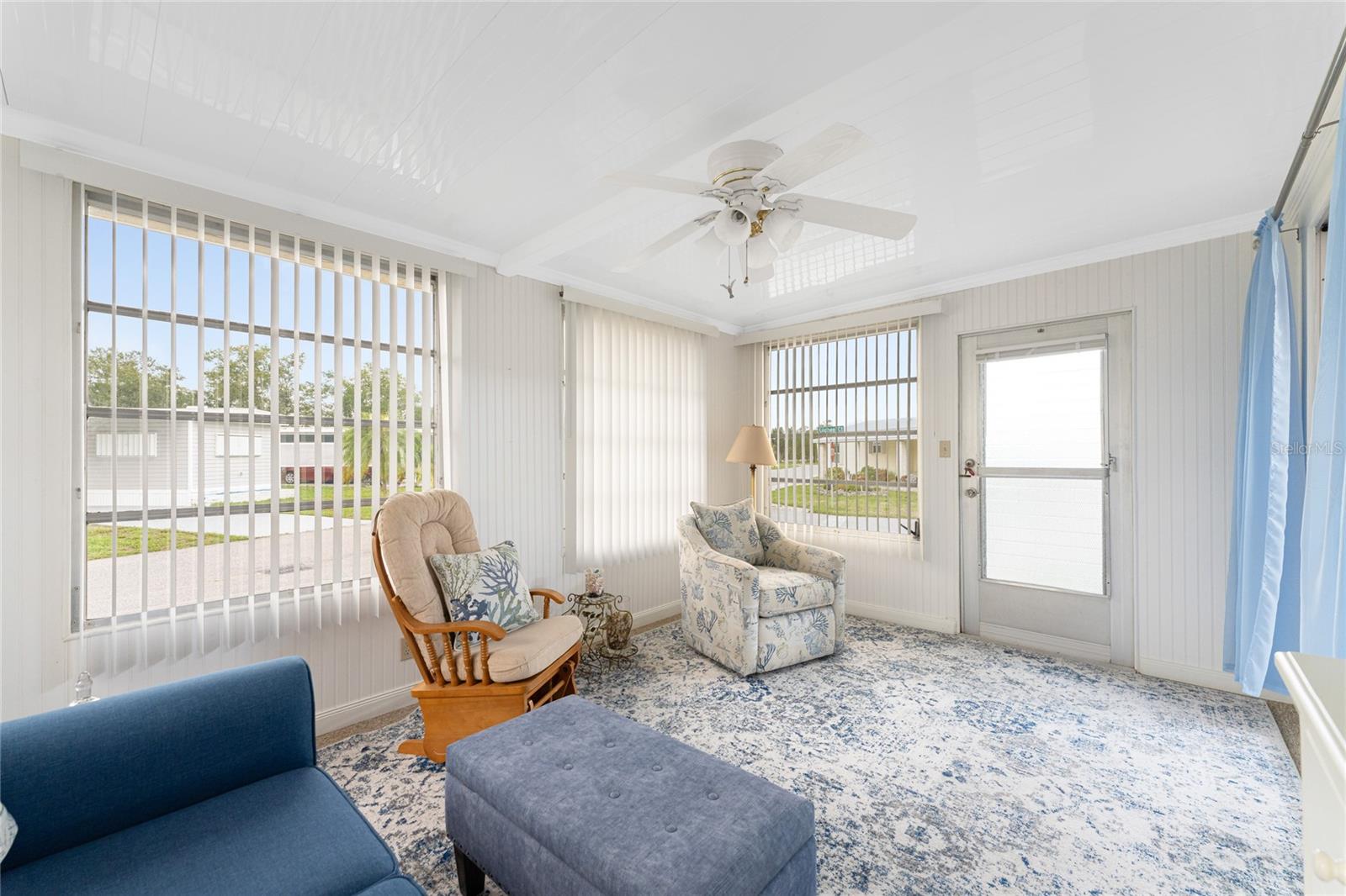 HOLIDAY PARK - Residential