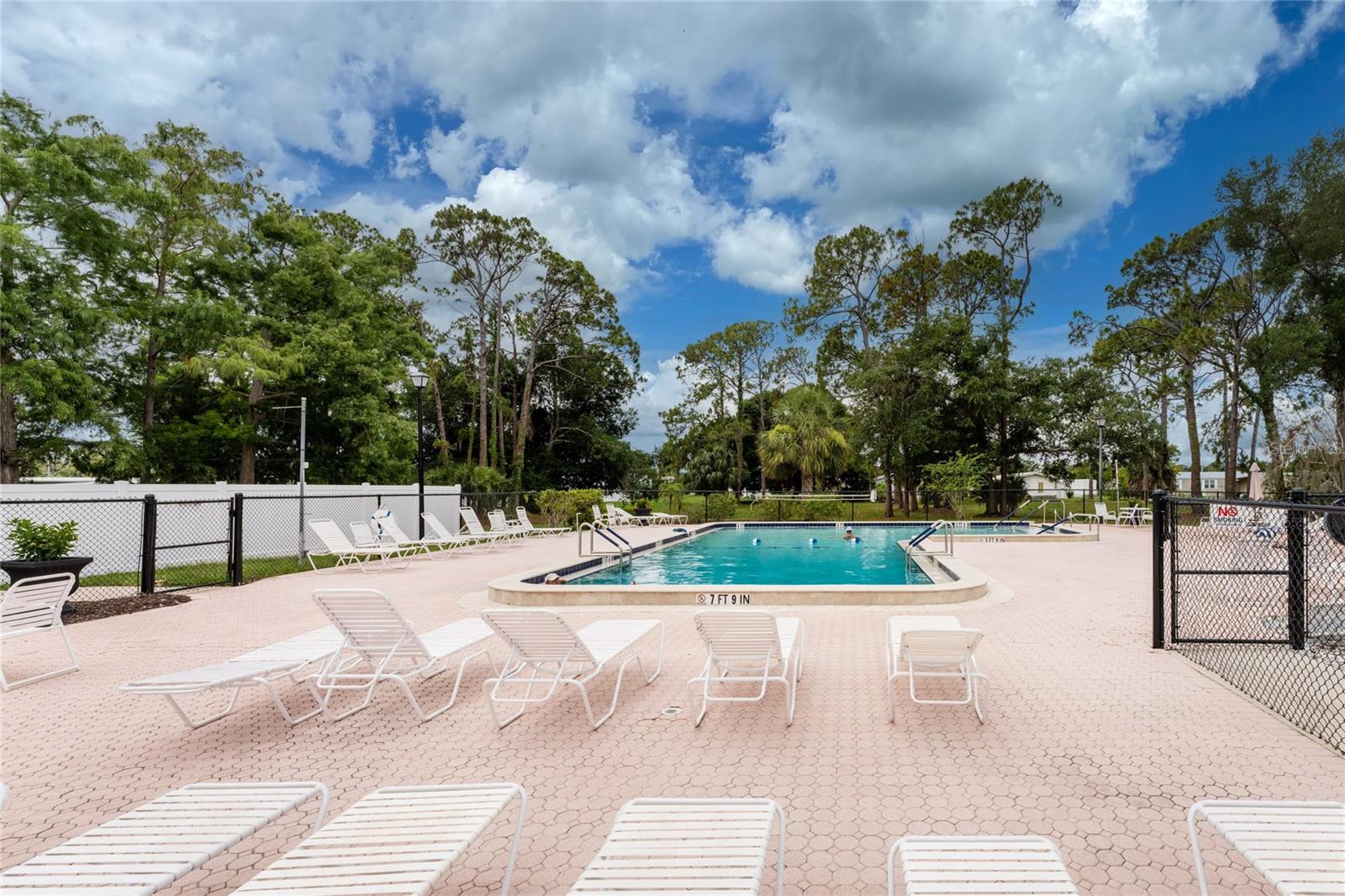 HOLIDAY PARK - Residential