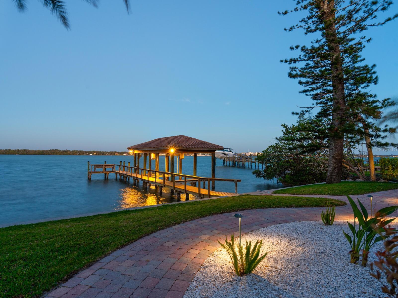 CASEY KEY - Residential