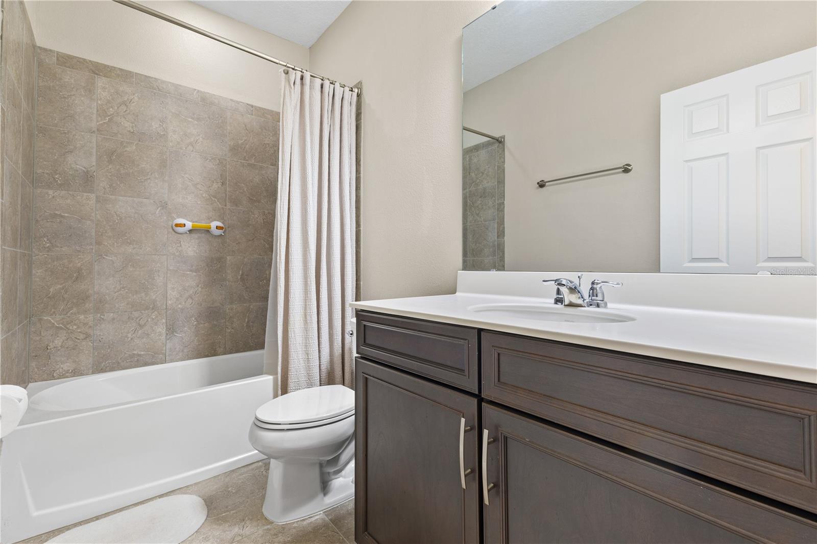 HAWKSMOOR-PH 1 - Residential Lease