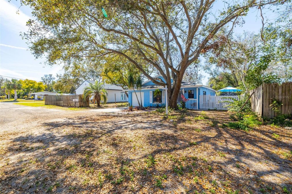 Photo of 1335 15th Street, Palm Harbor, FL 34683 (MLS # TB8409161)