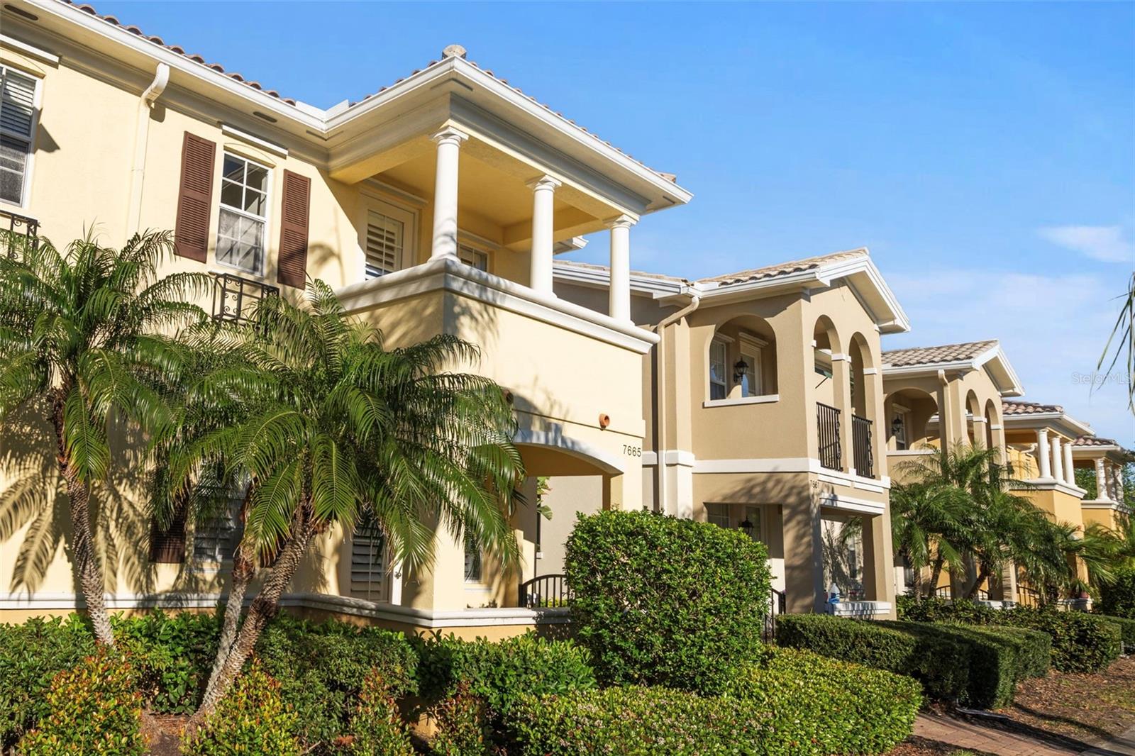 VILLAGEWALK - Residential