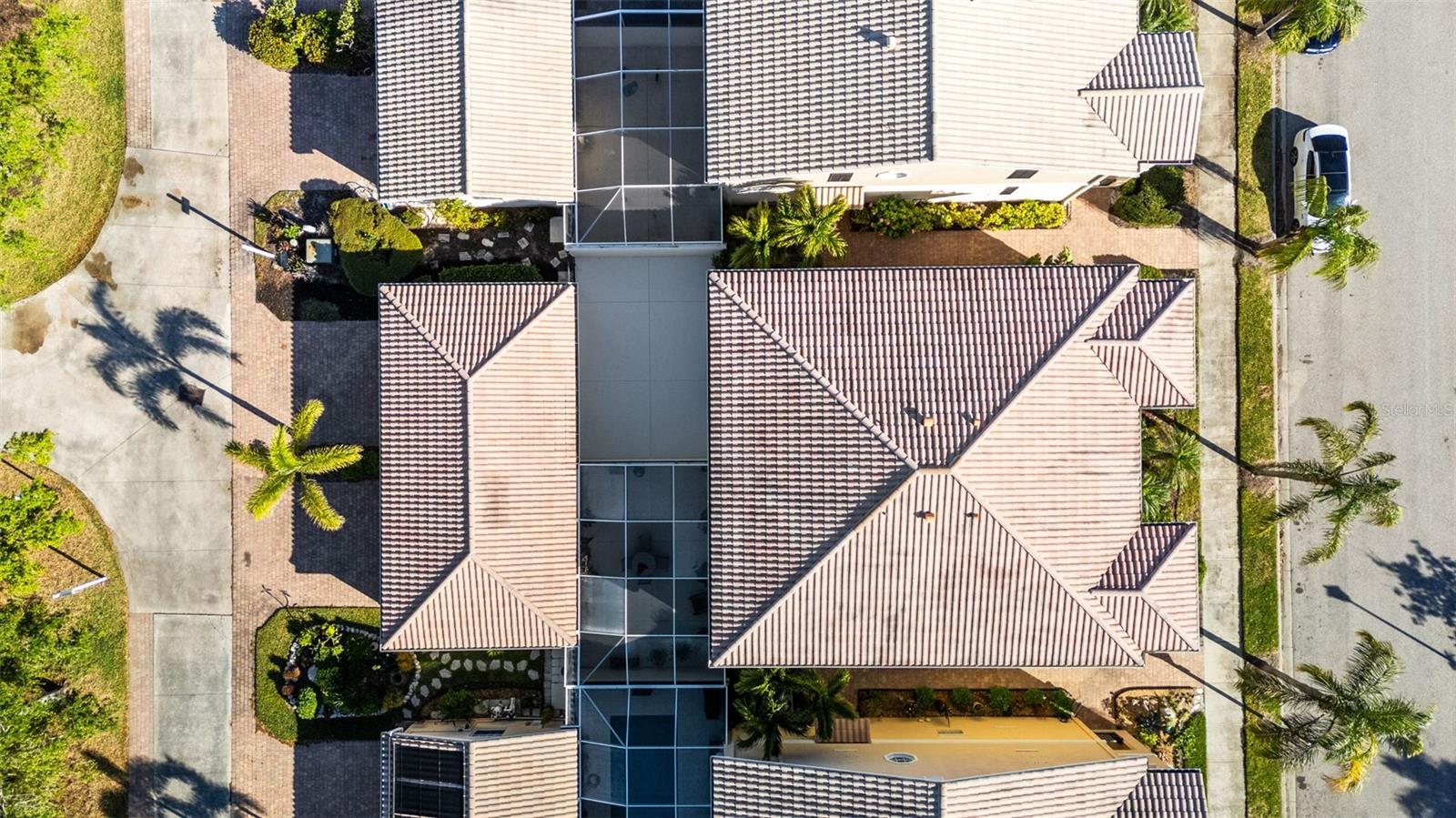 VILLAGEWALK - Residential