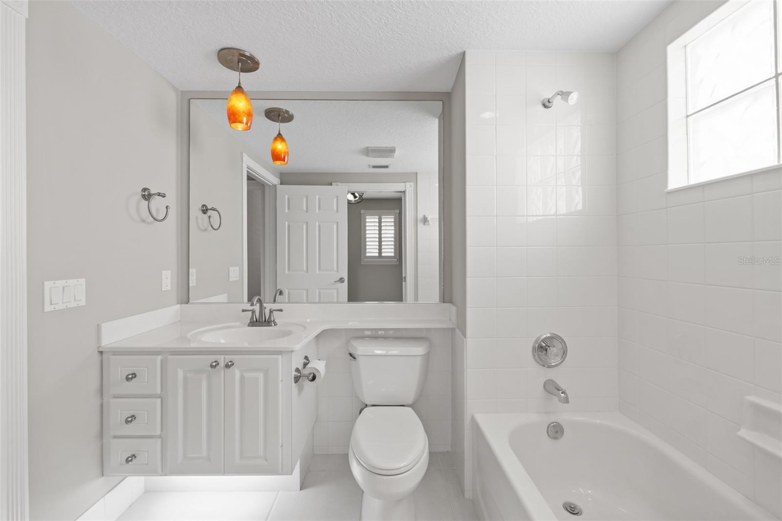 VILLAGEWALK - Residential