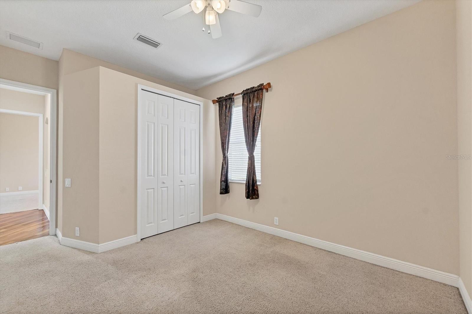 COUNTRY MEADOWS PH I - Residential