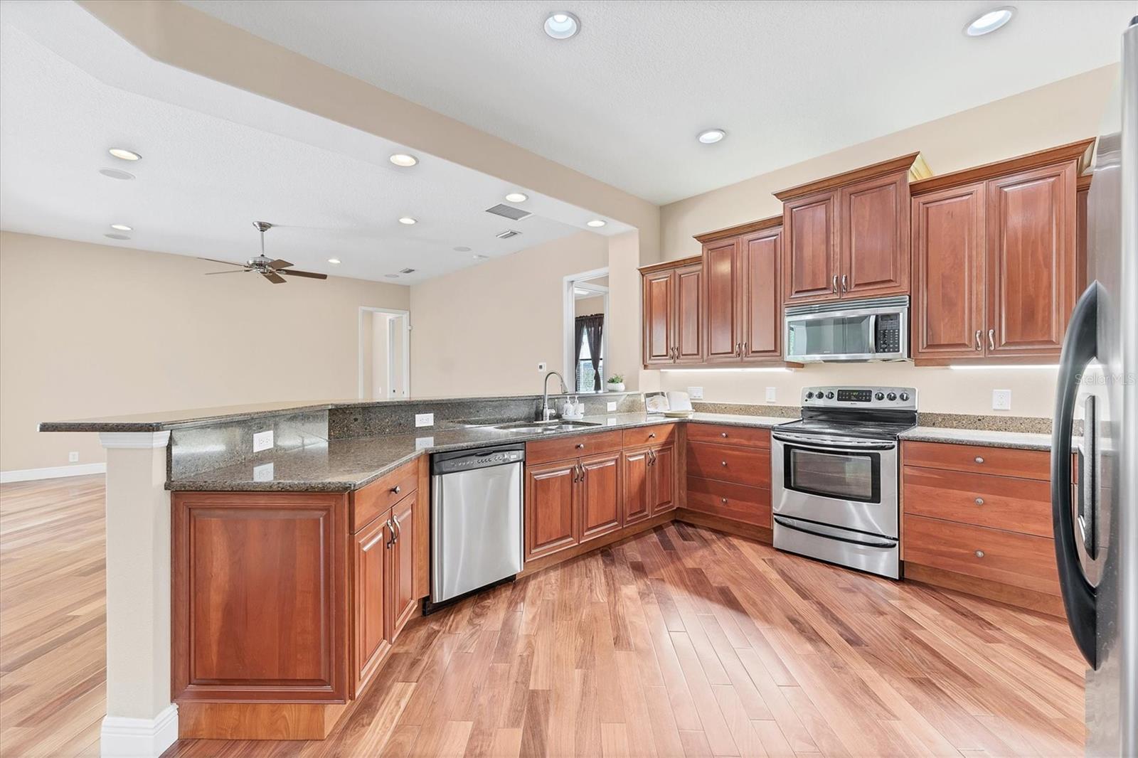 COUNTRY MEADOWS PH I - Residential