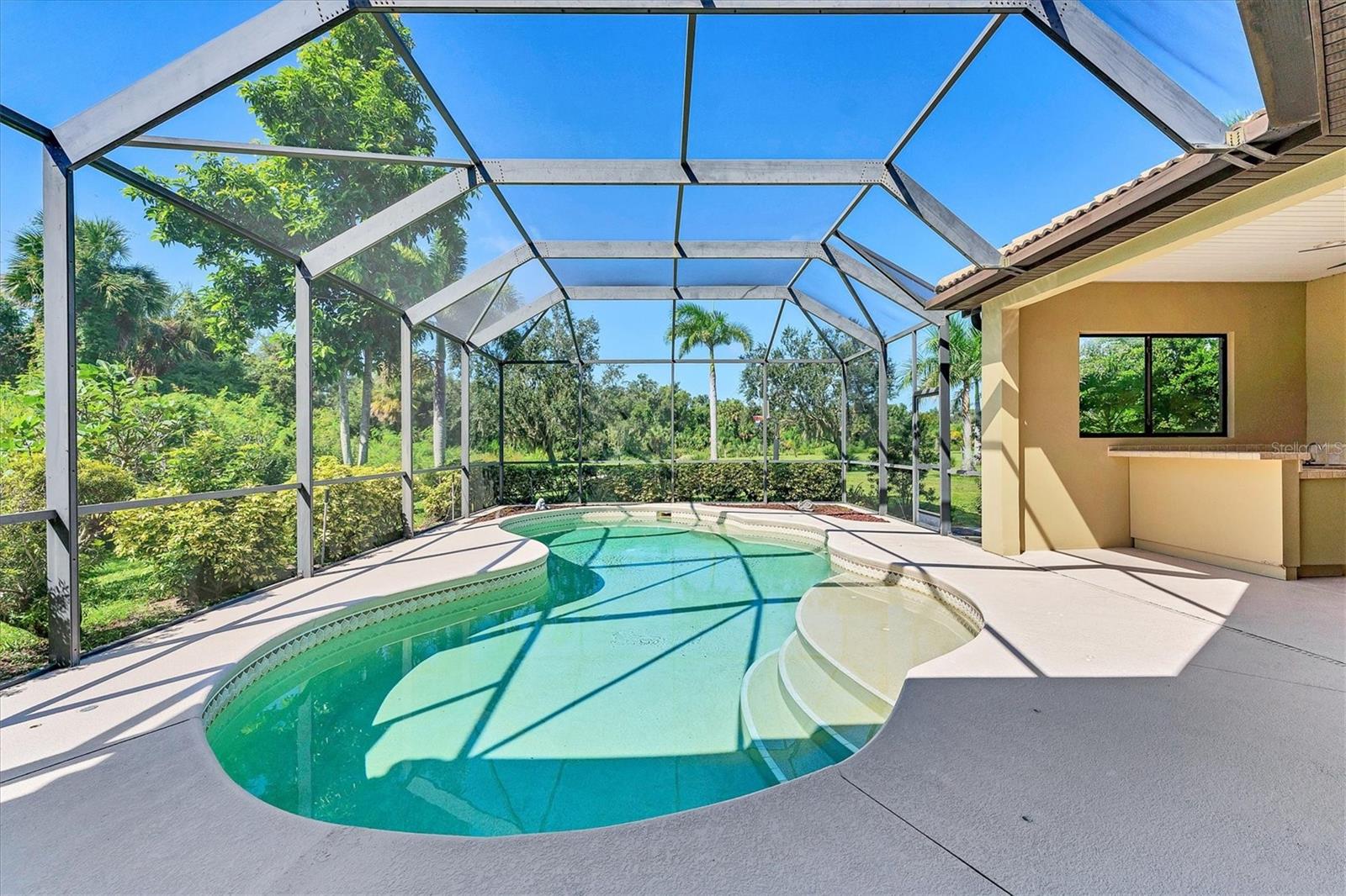 COUNTRY MEADOWS PH I - Residential