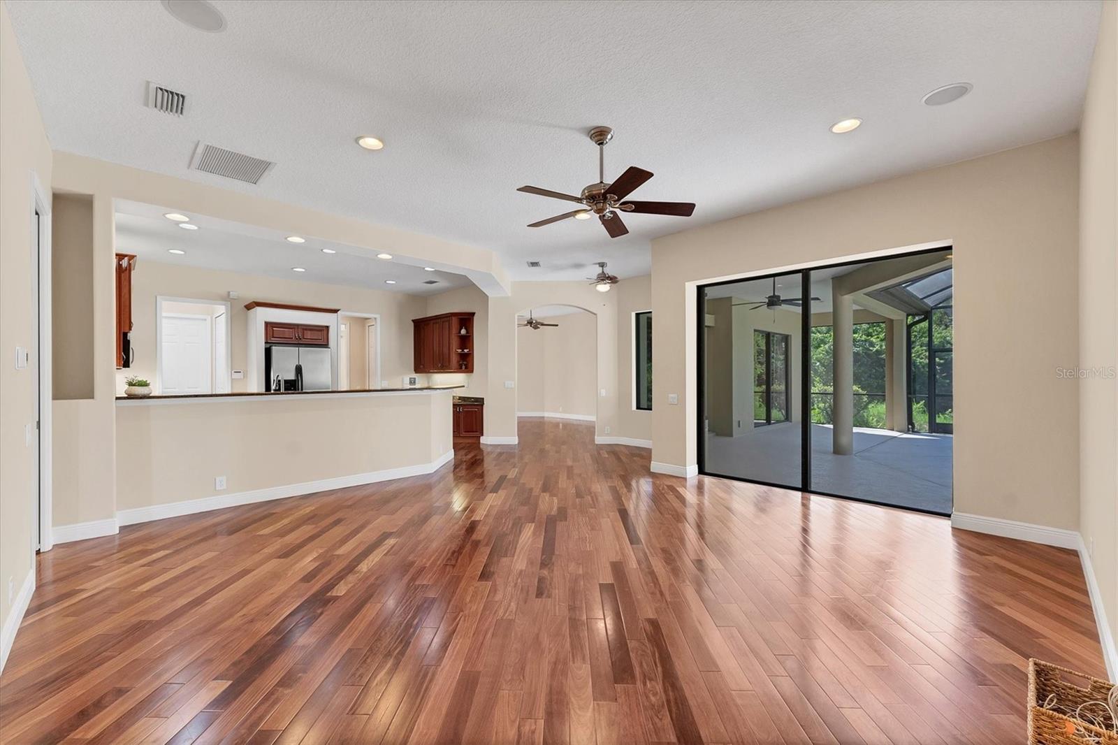 COUNTRY MEADOWS PH I - Residential