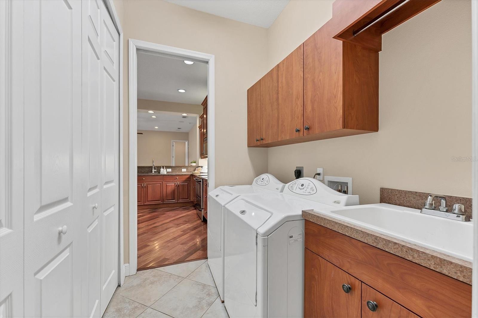 COUNTRY MEADOWS PH I - Residential