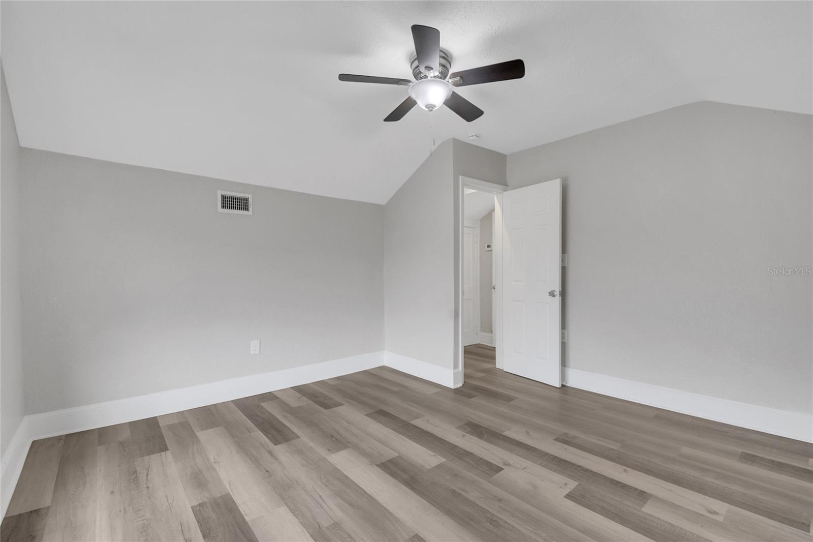 COLLEGE PARK CC SEC - Residential