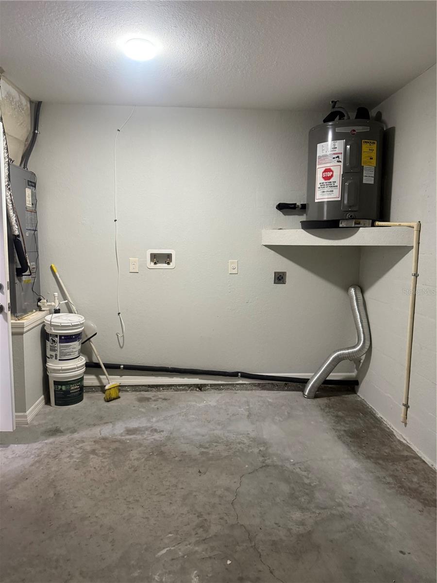 SPRING HILL - Residential Lease