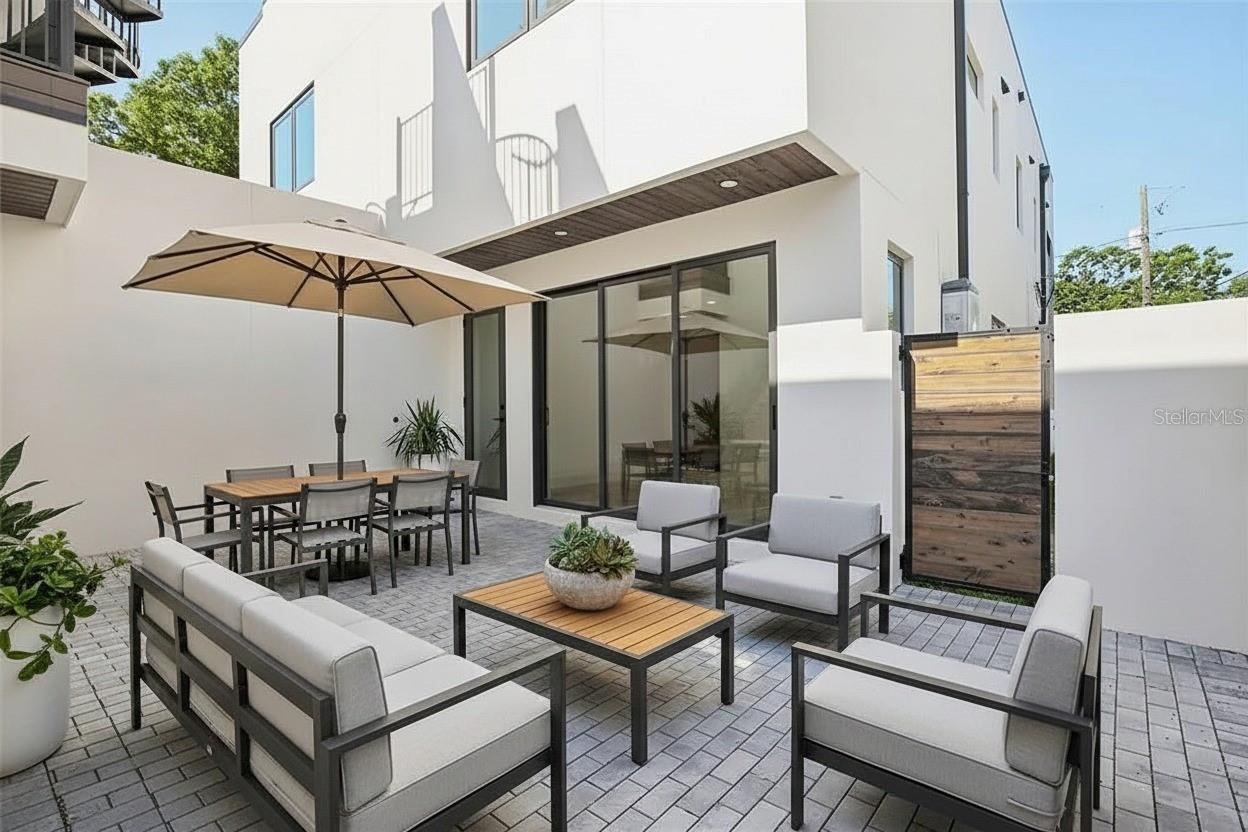 1412 S MOODY AVENUE A