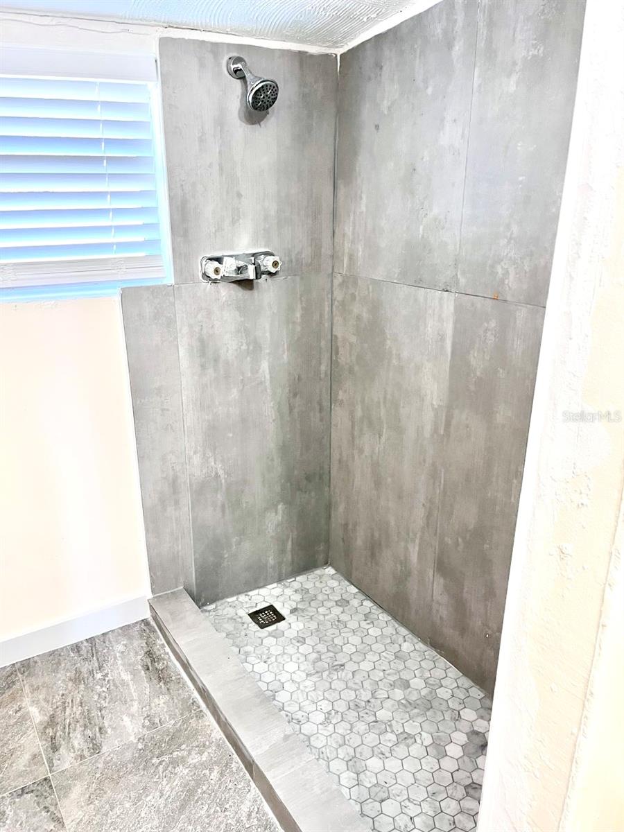 TWIN LAKE PARK RESUB - Residential