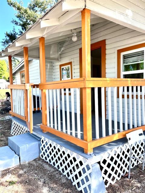 333 WEAVER AVENUE LAKE WALES FL 33853