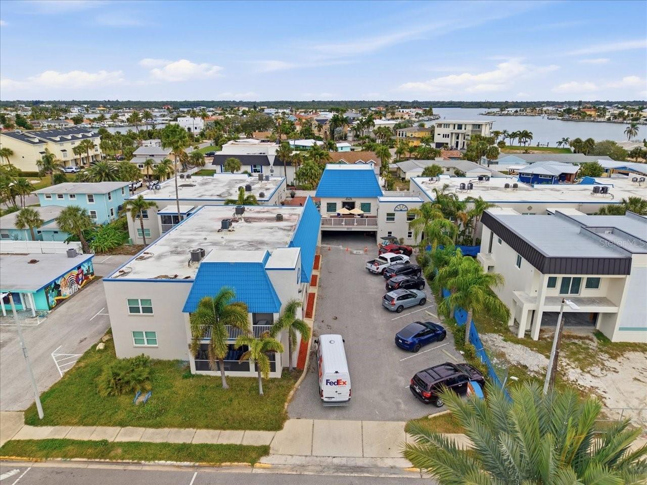 17035 GULF BOULEVARD 118