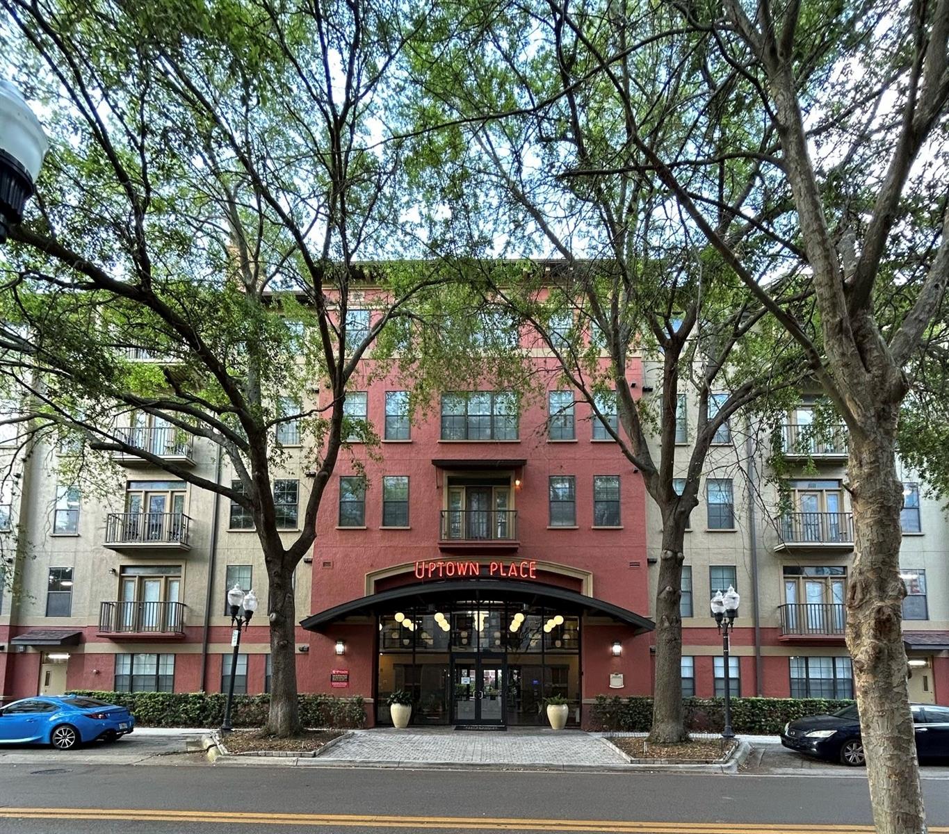 911 N ORANGE AVENUE 142