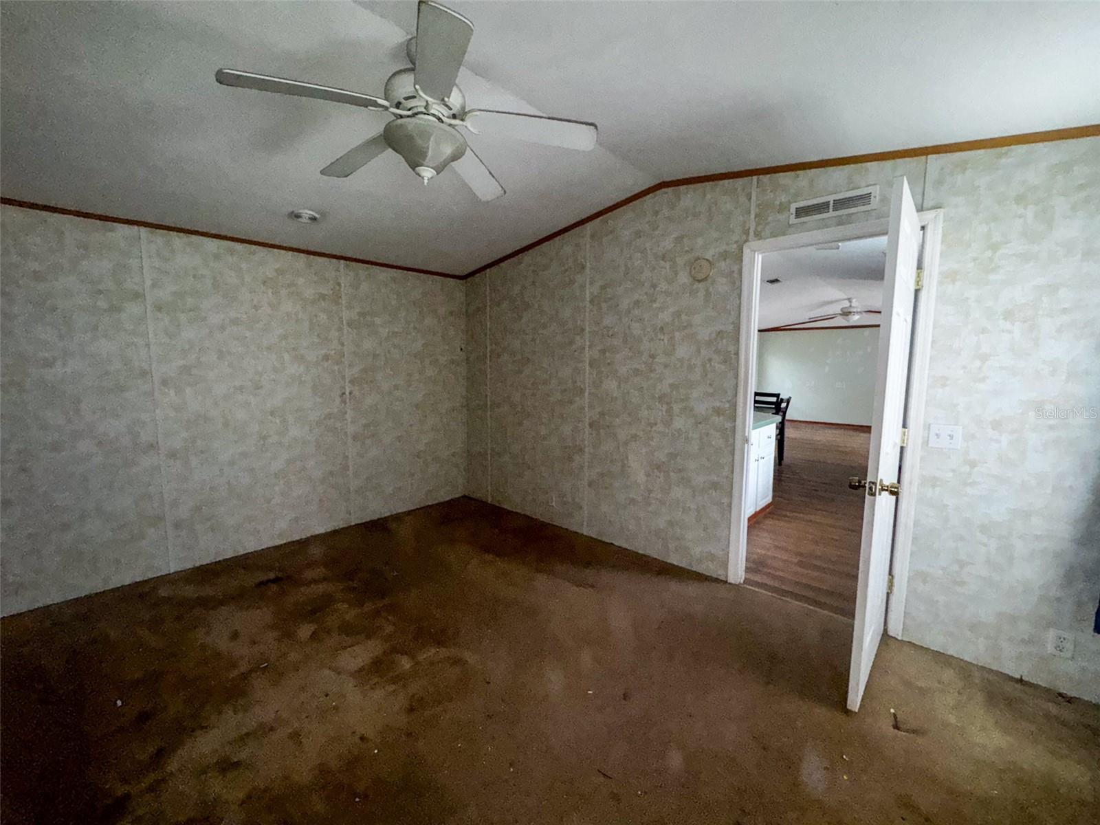 CREEKSIDE FOREST - Residential