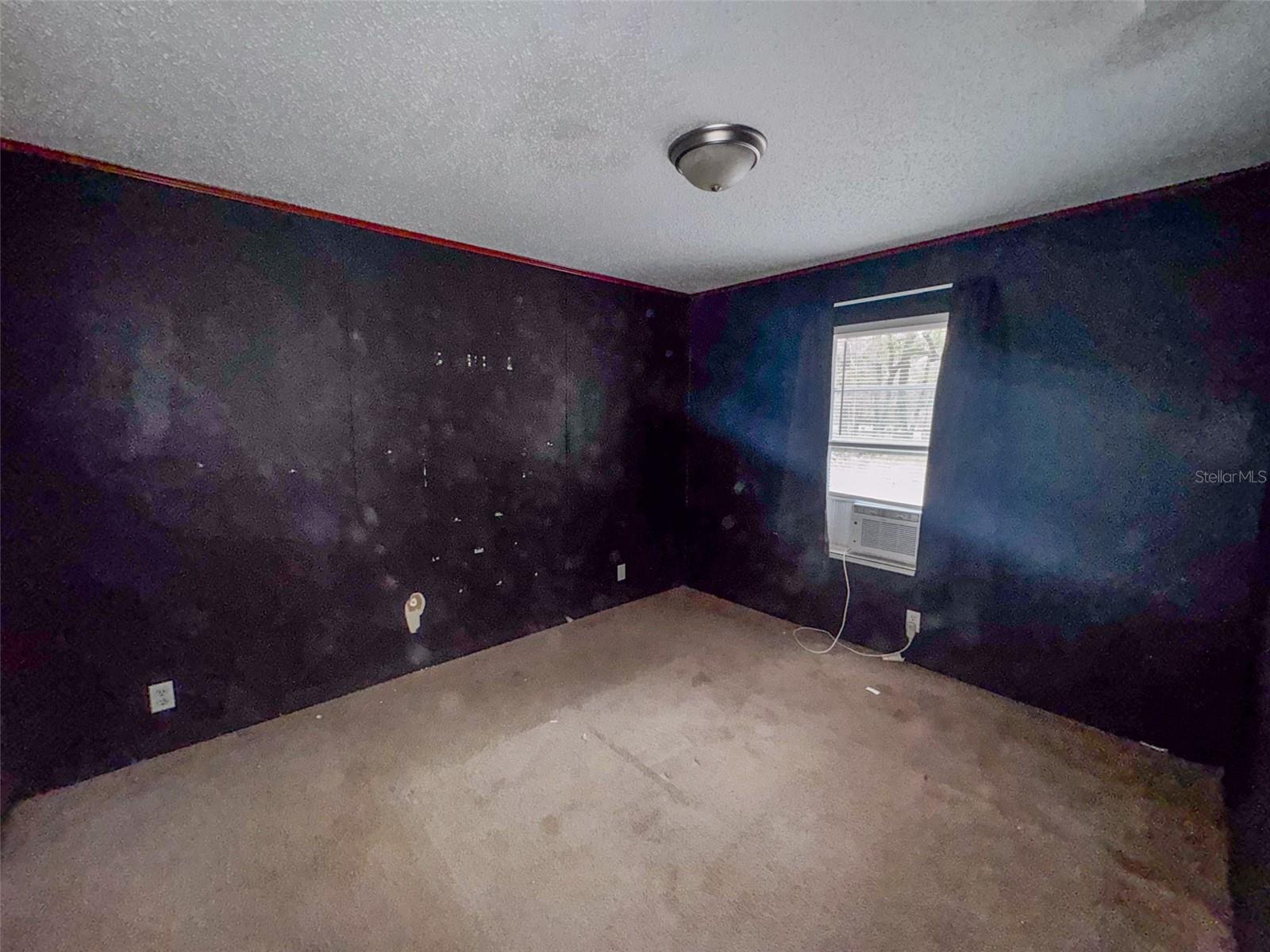 CREEKSIDE FOREST - Residential